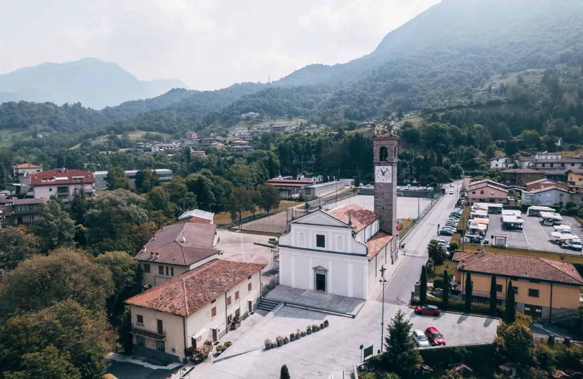 Chiesa-parroccchiale-ss-Pietro e Paolo